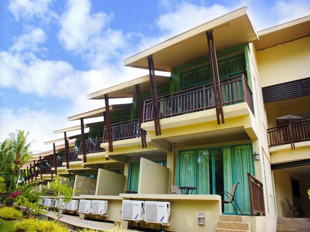 Beringgis Beach Resort & Spa Papar Buitenkant foto