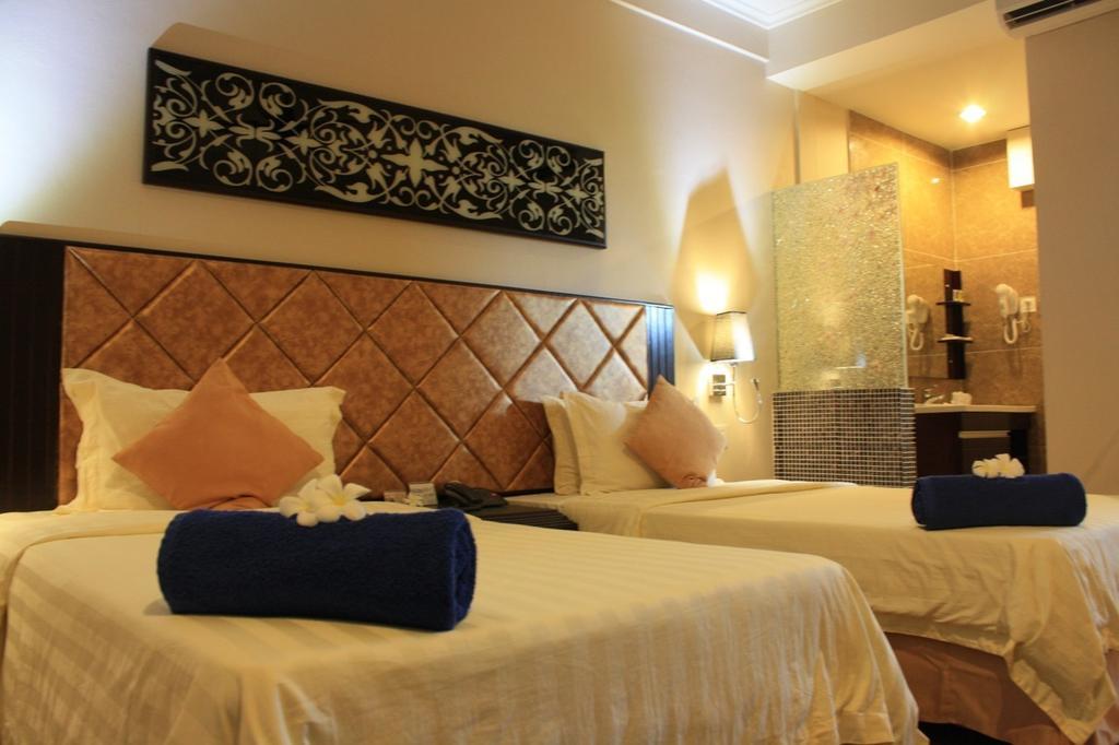 Beringgis Beach Resort & Spa Papar Buitenkant foto